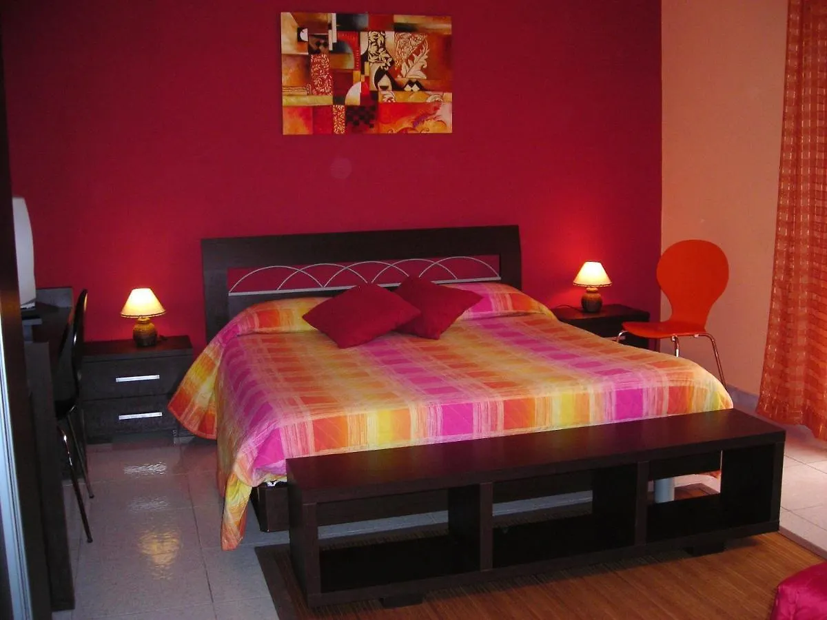 B&B Casansaldo Giarre 0*,
